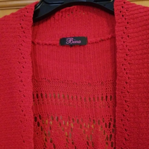 Red sweater - Picture 3 of 4